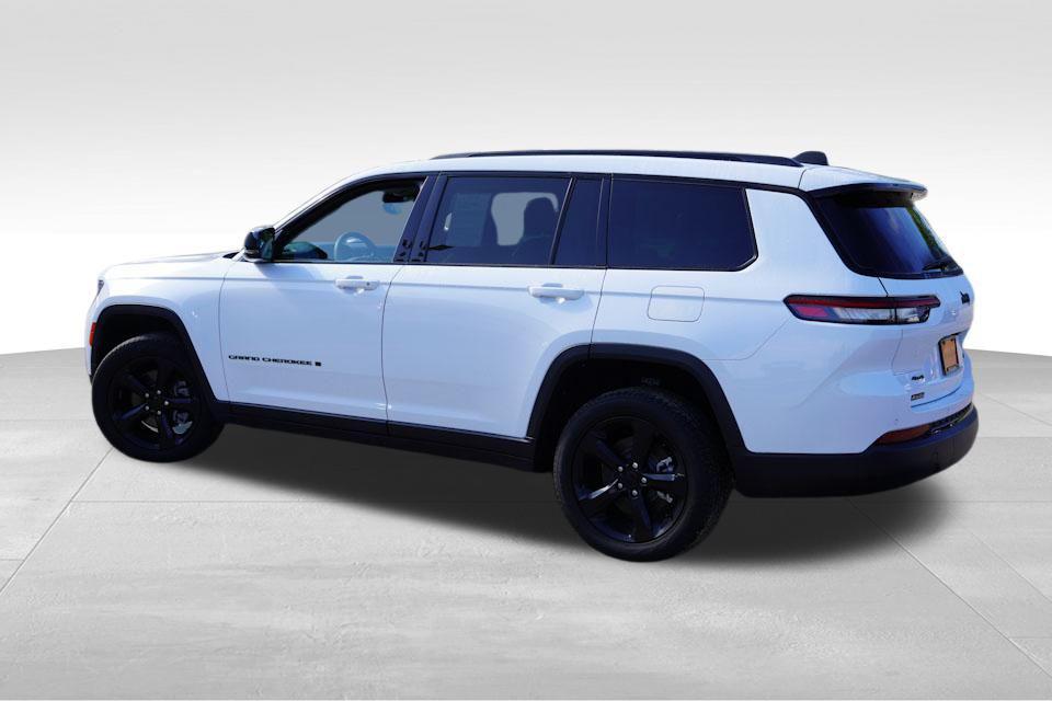 used 2023 Jeep Grand Cherokee L car, priced at $33,779