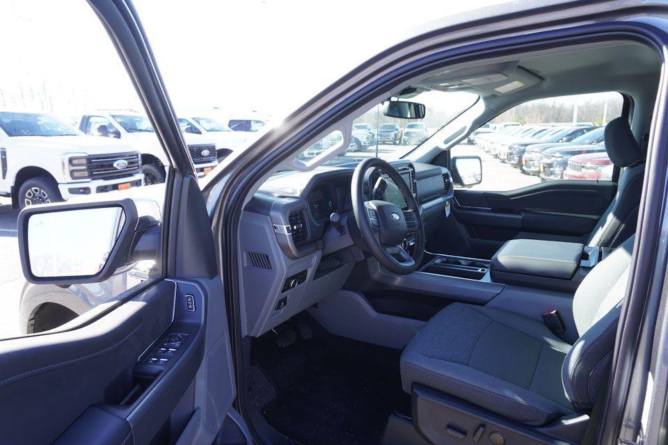 new 2025 Ford F-150 car, priced at $52,631