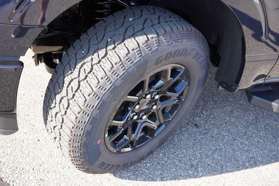 new 2025 Ford F-150 car, priced at $60,367