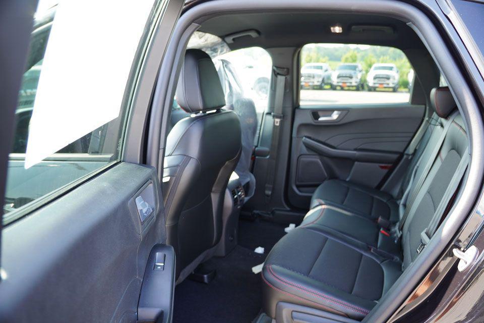 new 2025 Ford Escape car, priced at $33,102