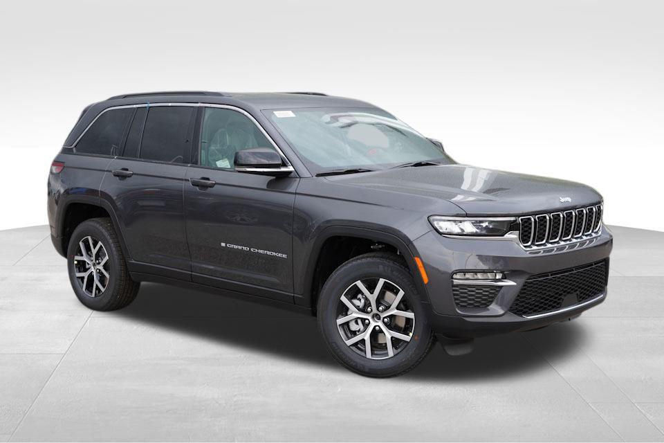 new 2025 Jeep Grand Cherokee car, priced at $43,144