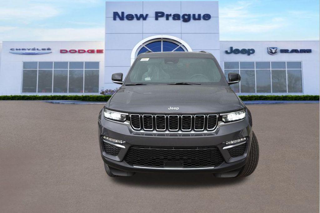 new 2025 Jeep Grand Cherokee car, priced at $43,244