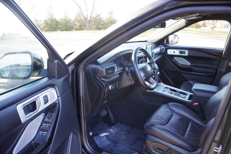 used 2022 Ford Explorer car, priced at $31,489