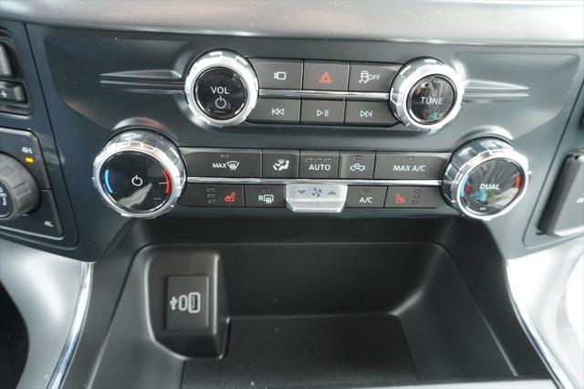 new 2025 Ford F-150 car, priced at $52,641