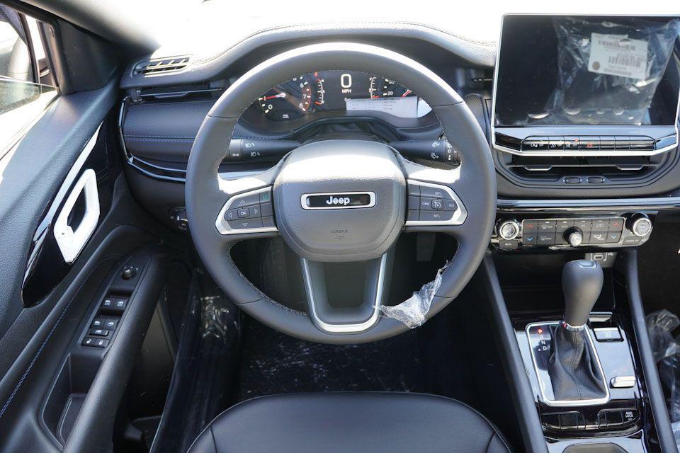 new 2025 Jeep Compass car, priced at $32,665