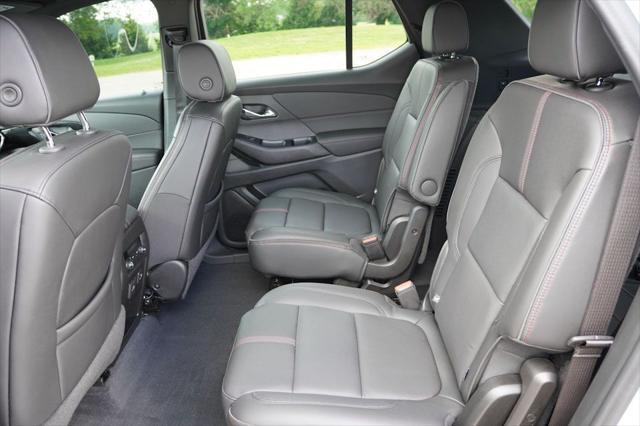 used 2022 Chevrolet Traverse car, priced at $36,324