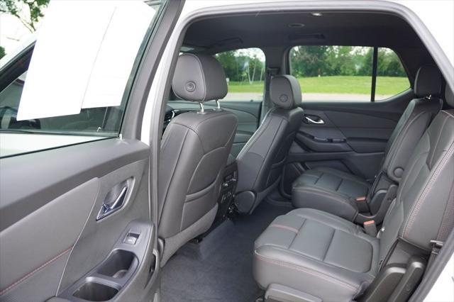 used 2022 Chevrolet Traverse car, priced at $36,324