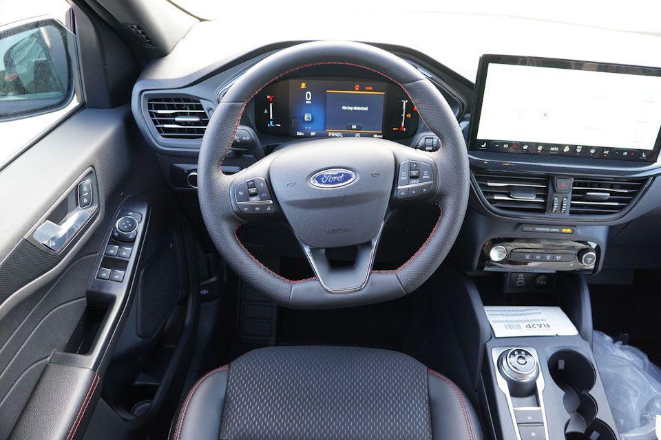 new 2025 Ford Escape car, priced at $27,226