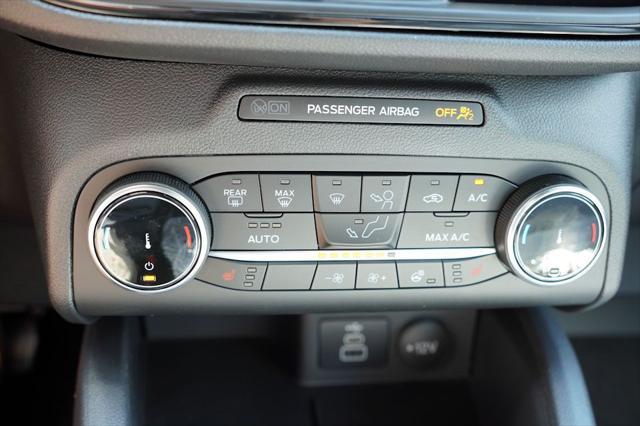 new 2025 Ford Escape car, priced at $31,048