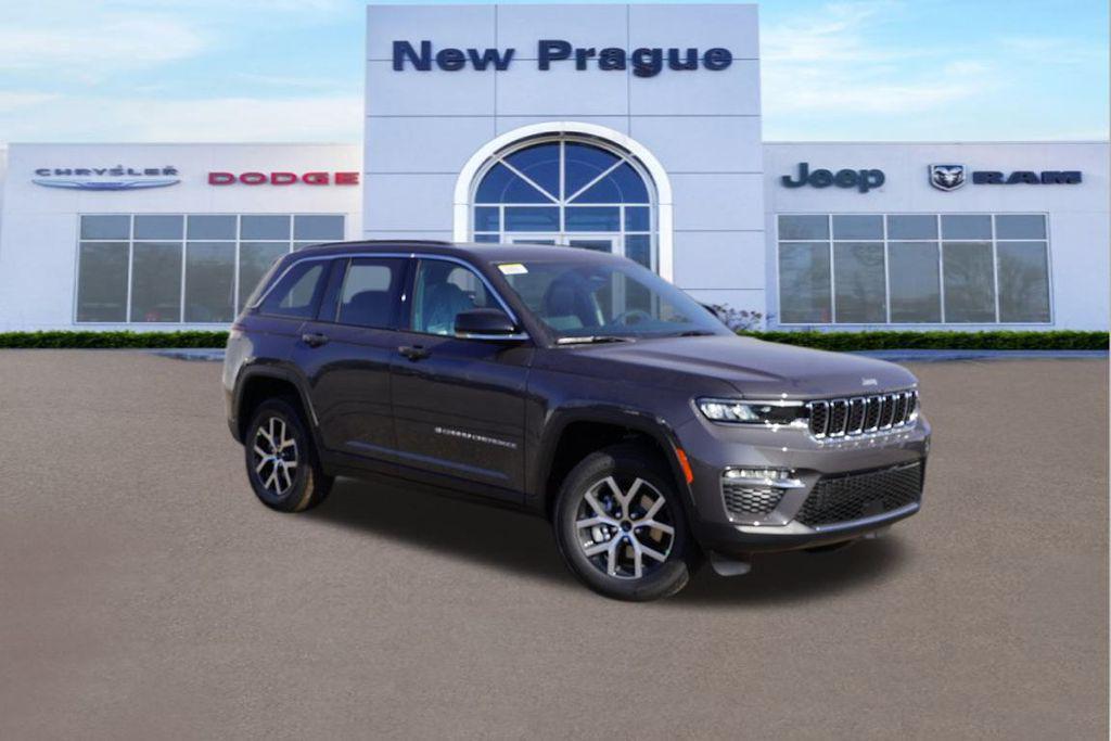 new 2025 Jeep Grand Cherokee car, priced at $43,524