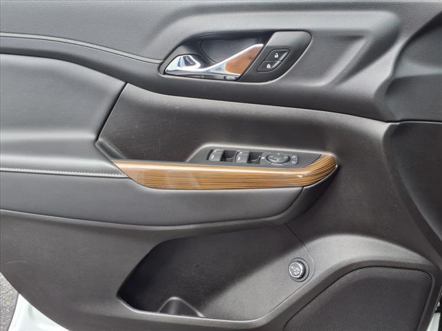 used 2023 GMC Acadia car, priced at $33,880