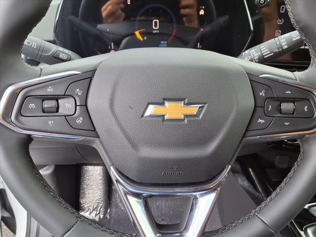 new 2025 Chevrolet Trax car