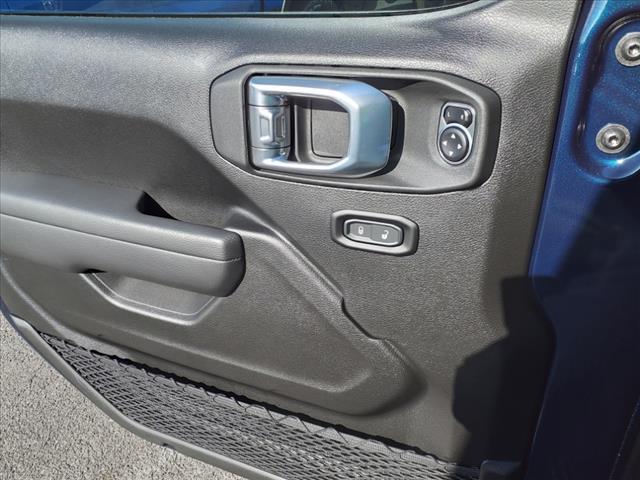new 2025 Jeep Wrangler car, priced at $54,310
