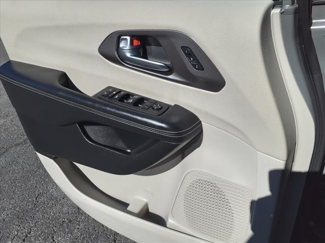 used 2022 Chrysler Pacifica car, priced at $21,880