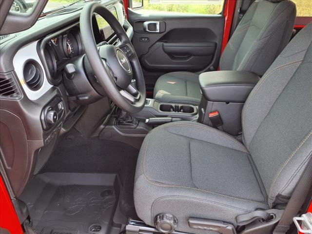 new 2025 Jeep Wrangler car, priced at $38,875