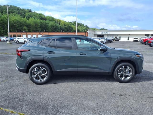 new 2025 Chevrolet Trax car
