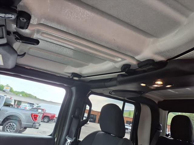 used 2022 Jeep Gladiator car, priced at $39,880