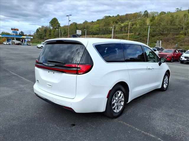 used 2024 Chrysler Pacifica car, priced at $35,880