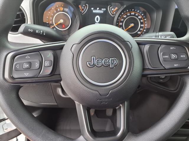 new 2025 Jeep Gladiator car