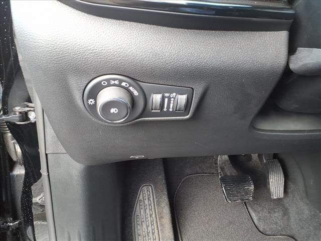 new 2026 Jeep Compass car, priced at $33,185