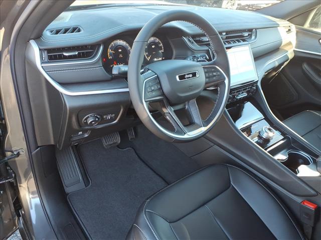 new 2025 Jeep Grand Cherokee car, priced at $53,735