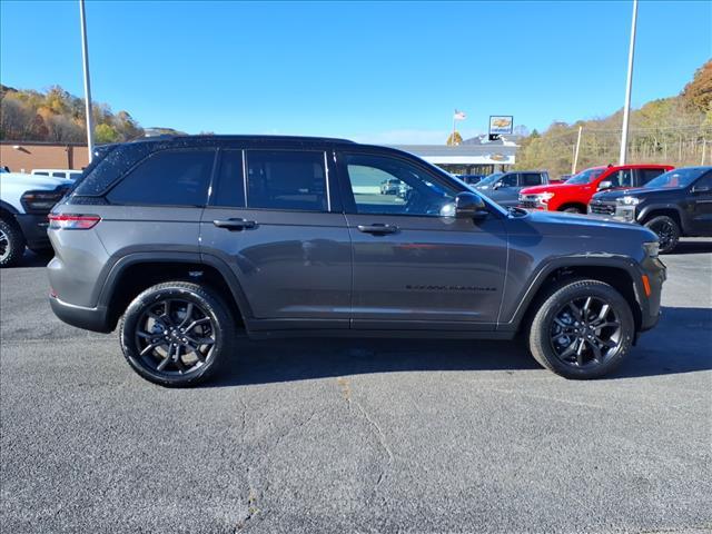 new 2025 Jeep Grand Cherokee car, priced at $53,735