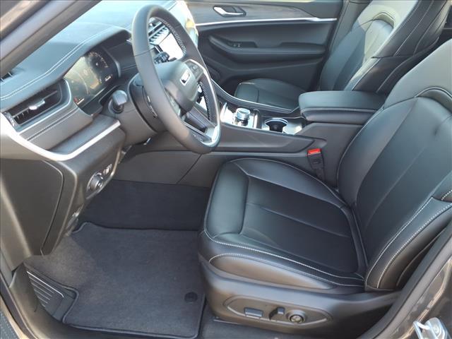 new 2025 Jeep Grand Cherokee car, priced at $53,735