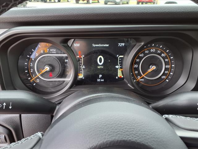 new 2025 Jeep Gladiator car, priced at $52,135