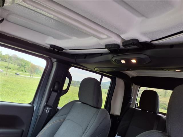 new 2025 Jeep Gladiator car, priced at $52,135