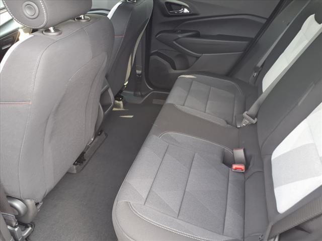 new 2025 Chevrolet Trax car