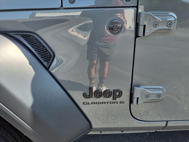used 2023 Jeep Gladiator car, priced at $33,880