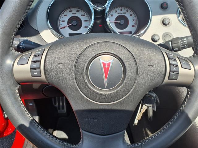 used 2007 Pontiac Solstice car, priced at $17,880