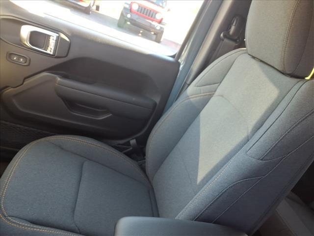 new 2025 Jeep Wrangler car, priced at $46,265