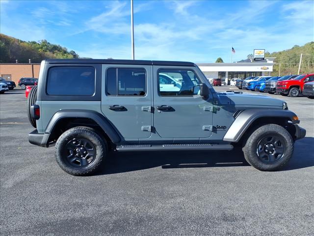 new 2025 Jeep Wrangler car, priced at $46,265