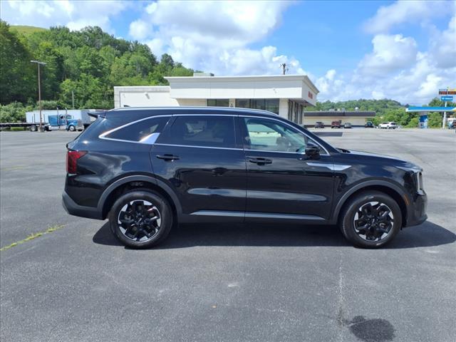 used 2024 Kia Sorento car, priced at $31,880
