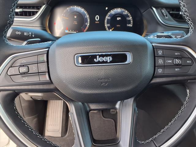 new 2025 Jeep Grand Cherokee car, priced at $43,575