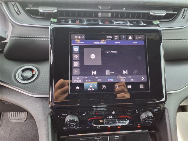 new 2025 Jeep Grand Cherokee L car