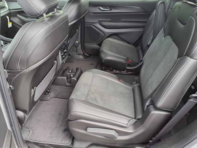 new 2025 Jeep Grand Cherokee L car