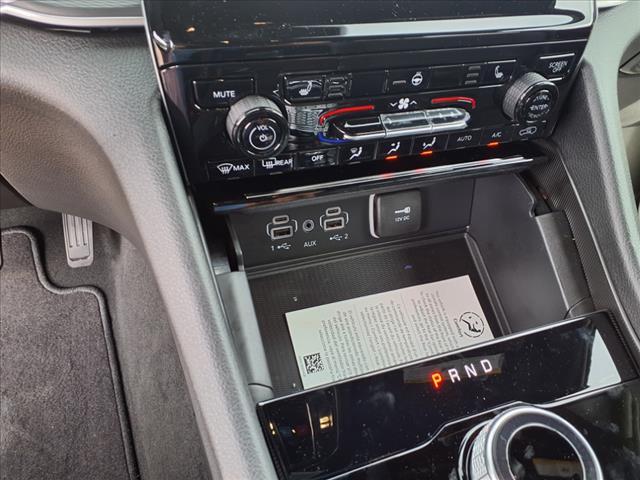 new 2025 Jeep Grand Cherokee L car