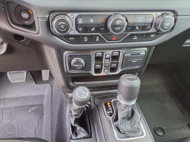 new 2025 Jeep Gladiator car