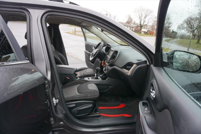 used 2014 Jeep Cherokee car, priced at $9,950