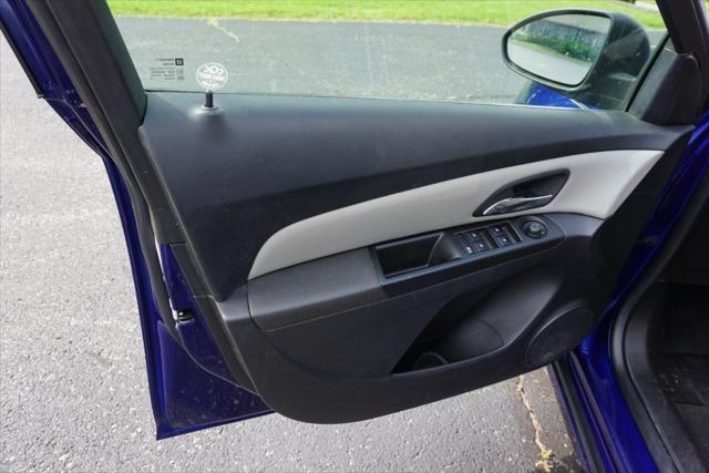 used 2013 Chevrolet Cruze car, priced at $6,950