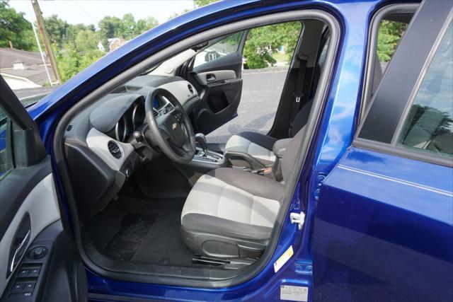 used 2013 Chevrolet Cruze car, priced at $6,950
