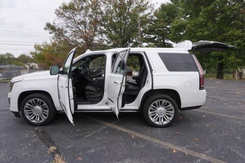 used 2016 Cadillac Escalade car, priced at $22,900