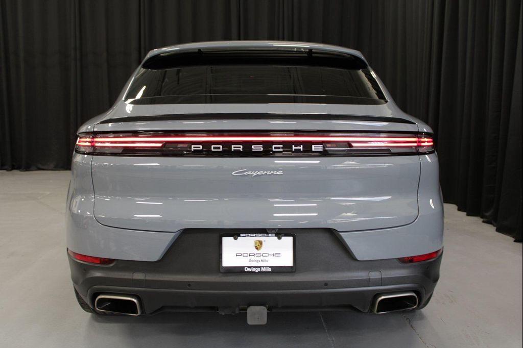 used 2024 Porsche Cayenne car