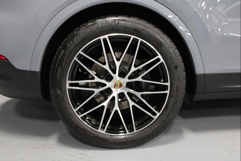 used 2024 Porsche Cayenne car