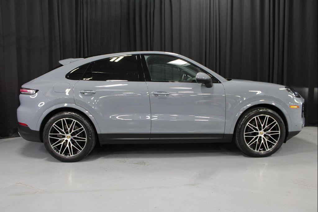 used 2024 Porsche Cayenne car