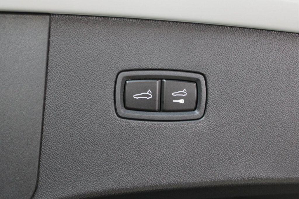 new 2026 Porsche Cayenne car, priced at $134,900