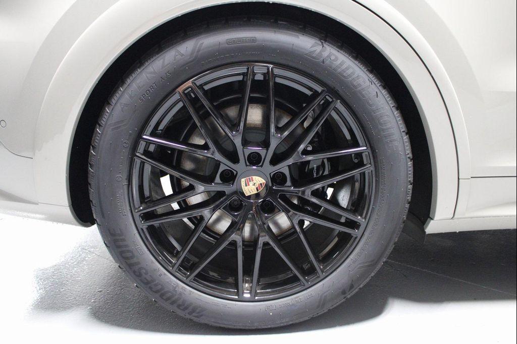 new 2025 Porsche Cayenne car, priced at $163,535