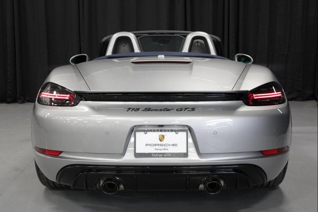 new 2025 Porsche 718 Boxster car